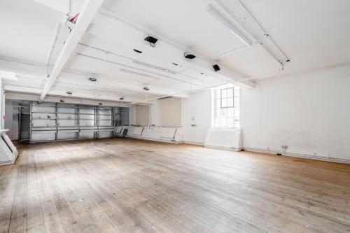 2.07, Hoxton Street Studios, 12-18 Hoxton Street, Shoreditch, London, N1