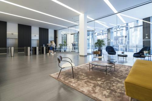 10 Fleet Place, City, London, EC4M