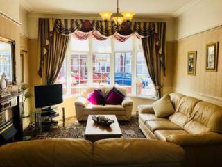 SHERON GUEST HOUSE, 21 Gynn Avenue, Blackpool, FY1