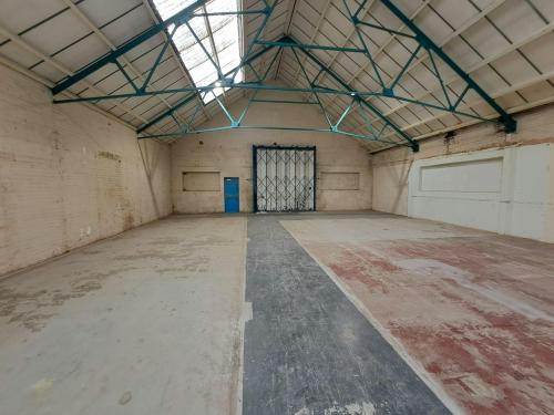 Unit 13 Tewin Court, Welwyn Garden City, AL7