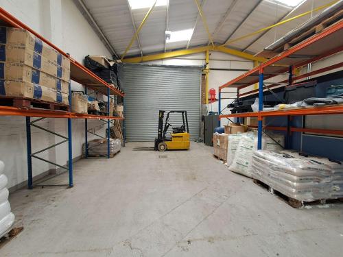 Unit 16 & 17, Arkwright Industrial Estate, Arkwright Road, Bedford, MK42