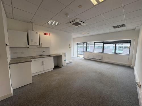 Unit 411, Centennial Park, Elstree, WD6