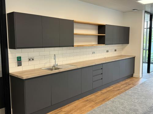 450 Capability Green, Luton, LU1