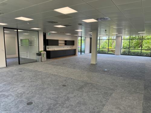 450 Capability Green, Luton, LU1