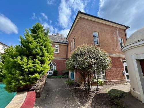 St Peters House, Oxford Street, Newbury, RG14