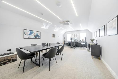 199 Lawrence Street, Mill Hill, London, NW7