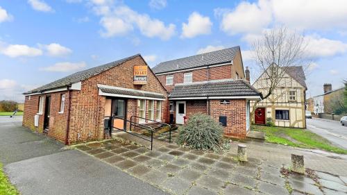 11-12 Wheelwright's Place, High Street, Colnbrook, Slough, SL3