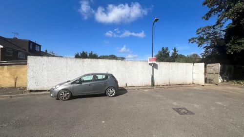 17 Northborough Road, Slough, SL2