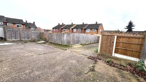 0.09 Acres, 197-203 Lower Lees Road, Slough, SL2
