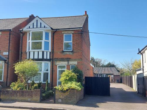212 & Rear Of 214-224 Baddow Road, Chelmsford, CM2