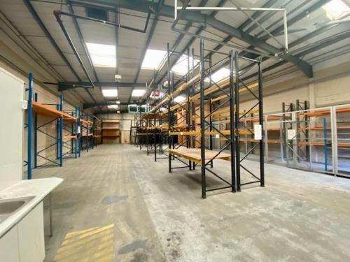 Unit 21, Riverpark Industrial Estate, Ampere Road, Newbury, RG14