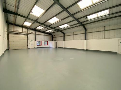 Unit 12, Riverpark Industrial Estate, Ampere Road, Newbury, RG14