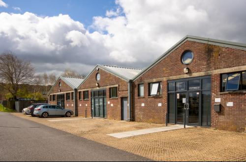 Elcot Park & Mews, Elcot Lane, Marlborough, SN8