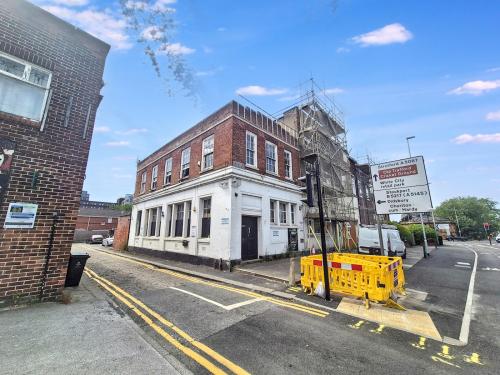 1 Talbot Road, Old Trafford, Manchester, M16