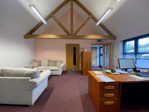 Unit 1, Blue Barns Business Park, Old Ipswich Road, Ardleigh, CO7