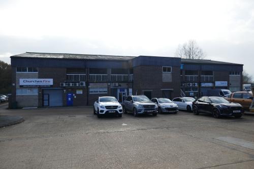 38, Oakwood Hill Industrial Estate, Oakwood Hill, Loughton, IG10