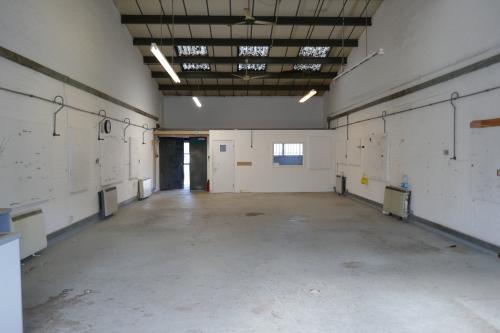 38, Oakwood Hill Industrial Estate, Oakwood Hill, Loughton, IG10
