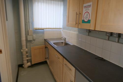 32-33, Oakwood Hill Industrial Estate, Oakwood Hill, Loughton, IG10