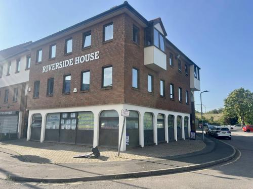 Suite 3 Riverside House, Lower Southend Road, Wickford, SS11