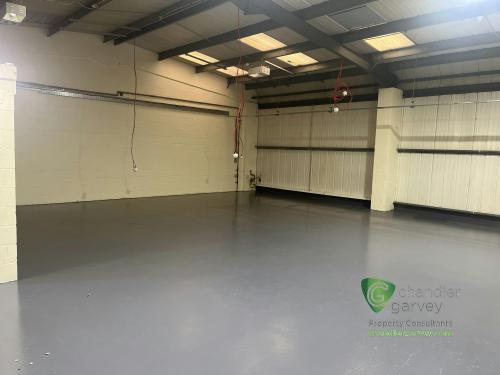 Unit 16, Vale Industrial Centre, Southern Road, Aylesbury, HP19