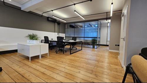 6-7 Hatton Garden, Farringdon, London, EC1N