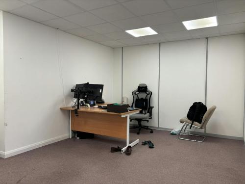 Unit 2 Princes Court, Princes Road, Ferndown, BH22