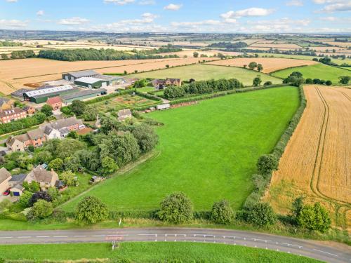 5.10 Acres, Off Duns Tew Road, Banbury, OX15