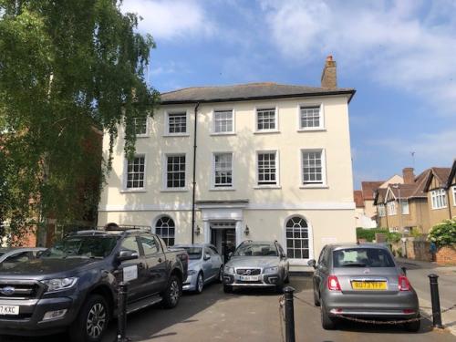 The New Inn, 51 Eton Square, Windsor, SL4