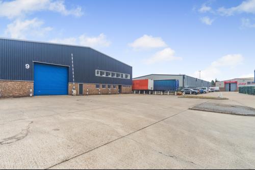 Unit 9, Heathway Industrial Estate, Manchester Way, Dagenham, RM10