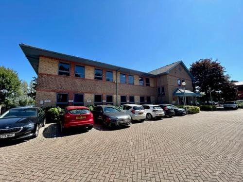 2A Herongate, Hungerford, RG17