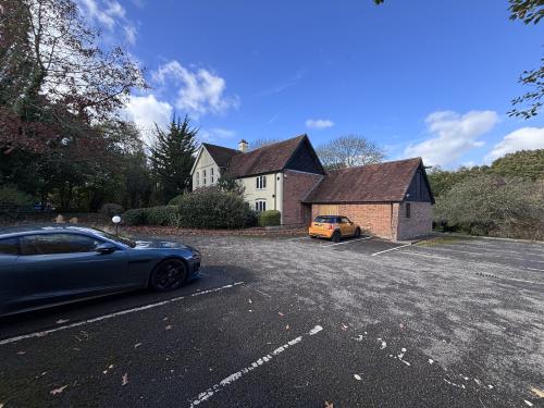 Little Park Farmhouse, 11 Little Park Farm Road, Segensworth, Fareham, PO15