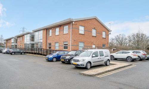 4 Winnersh Fields, Gazelle Close, Winnersh, RG41
