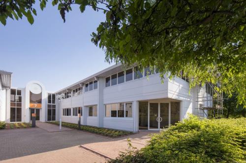 Unit 7 The Pavilions, Ruscombe Business Park, Twyford, RG10