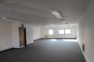 Unit 24, Boundary Business Centre, Boundary Way, Woking, GU21