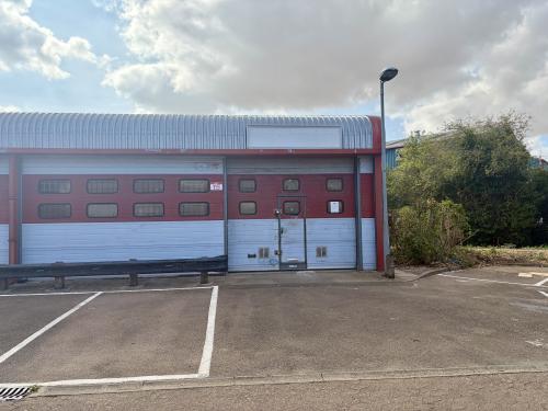 Unit 15 Cherrycourt Way, Acacia Close, Leighton Buzzard, LU7