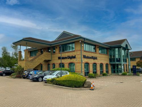 Hamilton House, Regent Park, 299 Kingston Road, Leatherhead, KT22