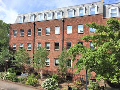 St Peters House, 2 Bricket Road, St. Albans, AL1