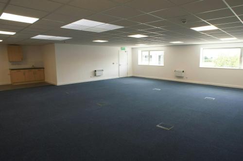 Unit 11, Ergo Business Park, Greenbridge Road, Swindon, SN3