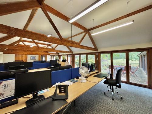Suite 11 Manor Farm Barns, Fox Road, Framingham Pigot, Norwich, NR14
