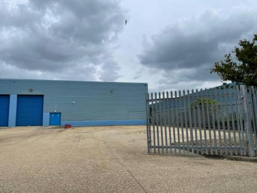 Unit 1400 Dundas Spur, Blueprint Industrial Estate, Portfield Road, Portsmouth, PO3