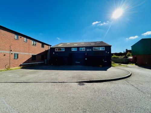 Charnham Works, Charnham Lane, Hungerford, RG17