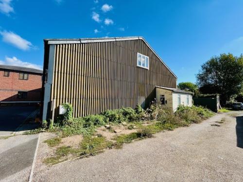 Charnham Works, Charnham Lane, Hungerford, RG17