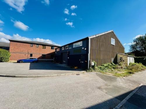Charnham Works, Charnham Lane, Hungerford, RG17