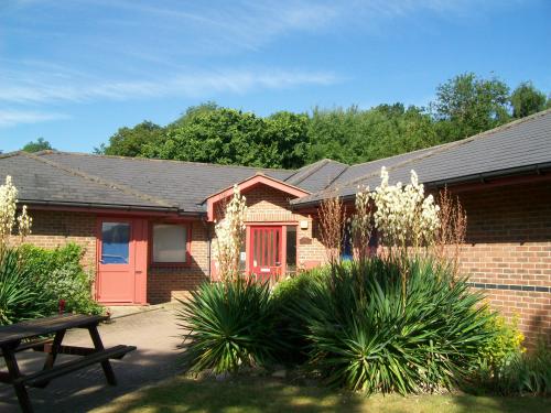 The Willows, 4 The Glade, Bedford, MK43