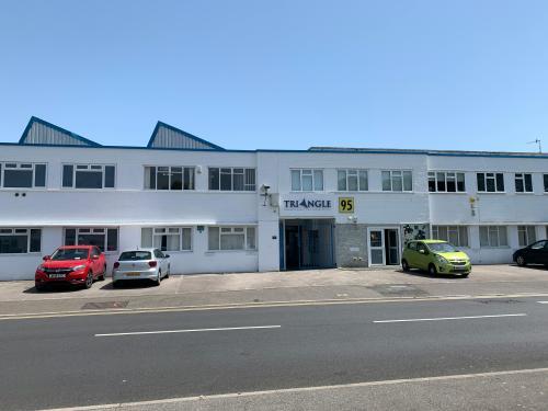 Units 5,6,8, 10 & GF, Triangle Business Centre, 95 Commerce Way, Lancing, BN15
