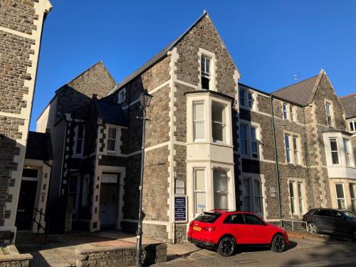 13 St. Andrews Crescent, Cardiff, CF10