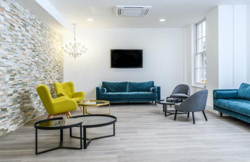 Darwin House, 67 Rodney Road, Cheltenham, GL50