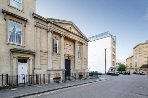 10 Henry Street, Bath, BA1