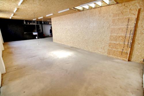 Unit 1a, Bridge Road, Haywards Heath, RH16