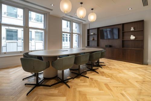 10 Throgmorton Avenue, City of London, London, EC2N